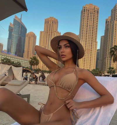 Олечка, Г. Благодарный